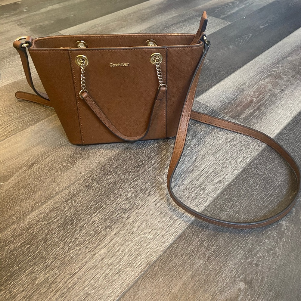 COPY - Calvin Klein Crossbody
